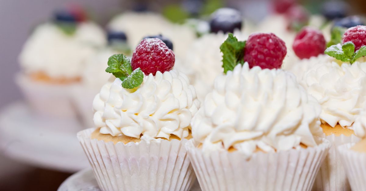 découvrez nos astuces et conseils pour conserver la fraîcheur de vos cakes plus longtemps et savourer chaque bouchée comme au premier jour.