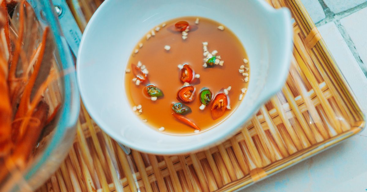 comparaison des sauces épicées : découvrez les saveurs, la chaleur et les ingrédients des meilleures sauces piquantes pour relever tous vos plats.