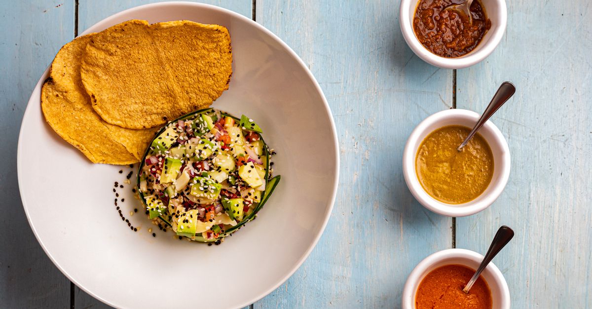 découvrez notre délicieuse sauce à l'avocat, parfaite pour accompagner vos plats et apporter une touche fraîche et crémeuse à vos recettes.