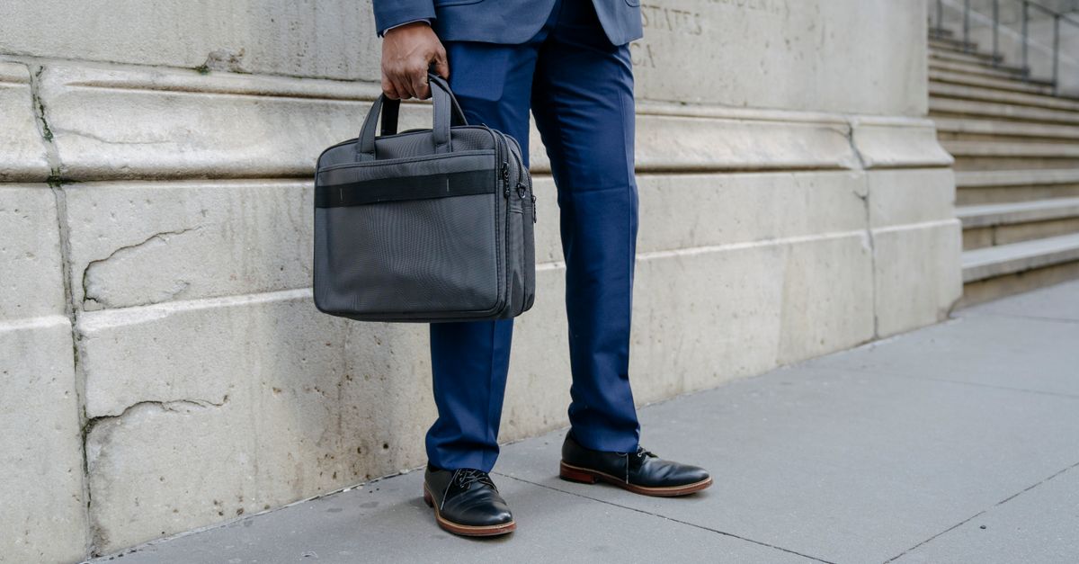 découvrez notre collection de chaussures carry-on, alliant confort et praticité pour vos voyages. parfaites pour un transport léger et un style impeccable en déplacement.