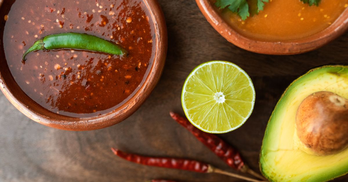 découvrez notre sauce chili savoureuse, parfaite pour relever vos plats avec une touche épicée et authentique.