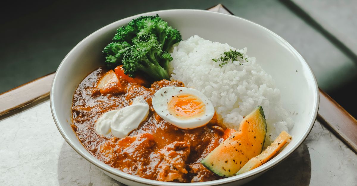 découvrez notre recette authentique de curry créole, un savoureux mélange d'épices exotiques et de saveurs caraïbes pour un plat riche et parfumé.