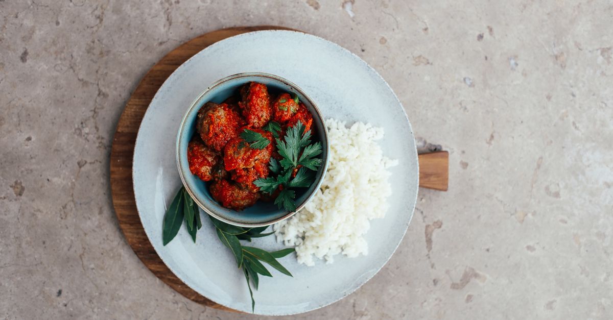 découvrez le rougail, une spécialité réunionnaise épicée, alliant saveurs exotiques et simplicité. parfait pour accompagner viandes, poissons ou riz.